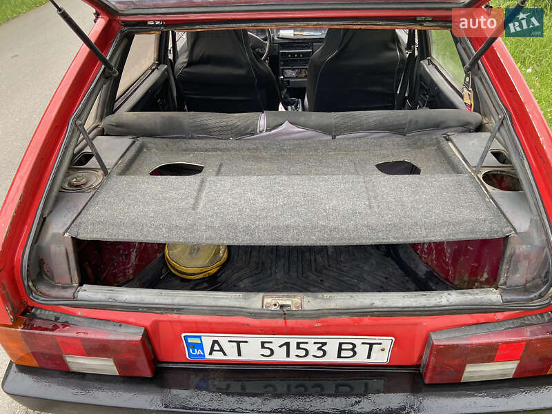 Хэтчбек ВАЗ / Lada 2109 1988 в Снятине