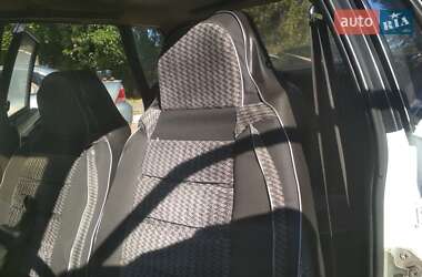 Хэтчбек ВАЗ 2109 1995 в  фото 7 Хэтчбек ВАЗ 2109 1995 в