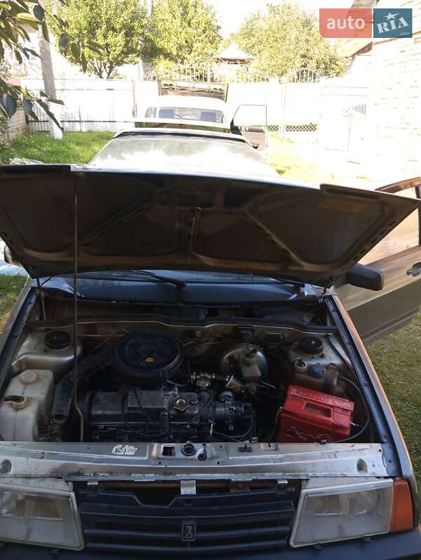 Хетчбек ВАЗ / Lada 2109 2002 в Кіцмані