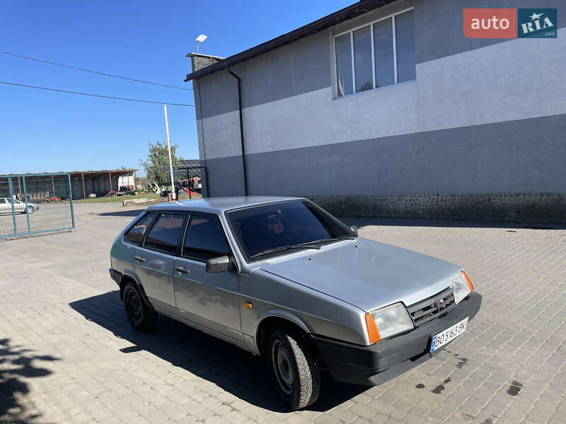 Хэтчбек ВАЗ / Lada 2109 2002 в Теофиполе