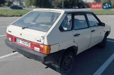 Хэтчбек ВАЗ 2109 1988 в 