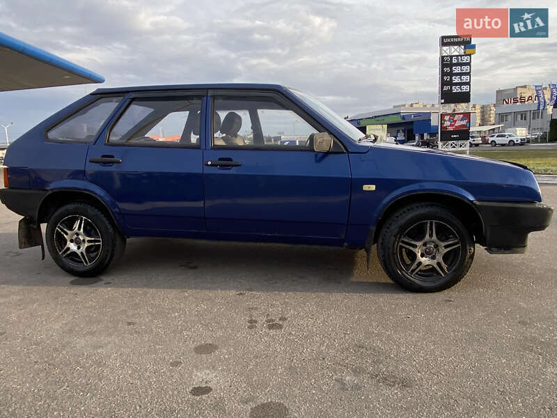 Хэтчбек ВАЗ / Lada 2109 2002 в Кременчуге