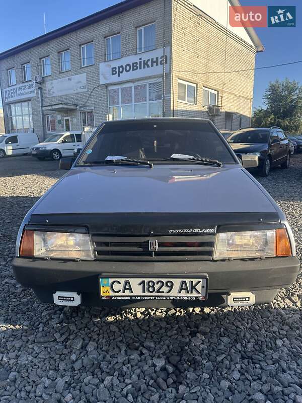 Хэтчбек ВАЗ / Lada 2109 2006 в Смеле
