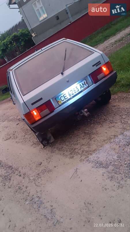 Хэтчбек ВАЗ / Lada 2109 2004 в Черновцах