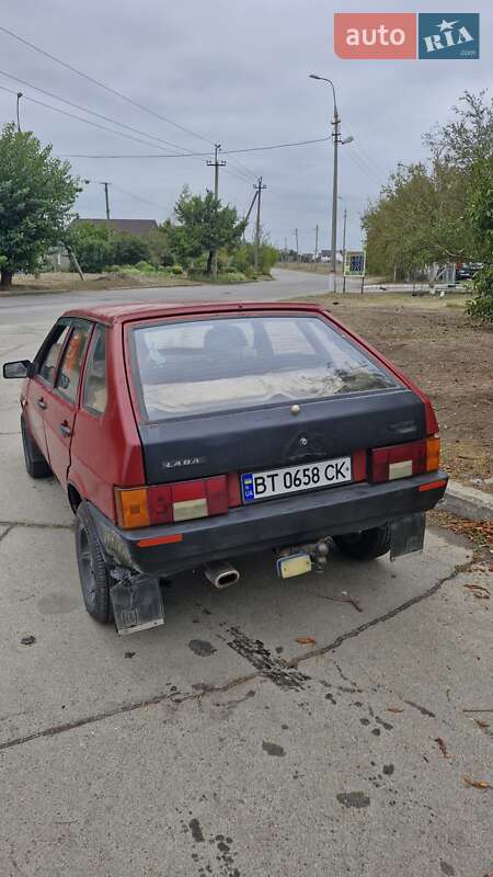 Хэтчбек ВАЗ / Lada 2109 1995 в Херсоне фото 5 Хэтчбек ВАЗ / Lada 2109 1995 в Херсоне