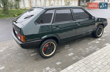 Хетчбек ВАЗ 2109 2002 в 