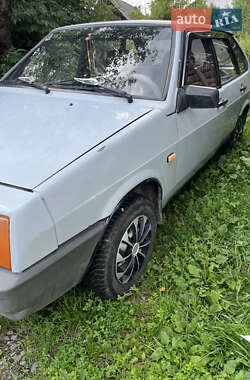 Хэтчбек ВАЗ 2109 1991 в 