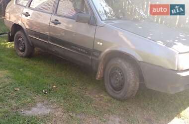 Хэтчбек ВАЗ 2109 1991 в 