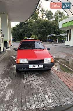 Хэтчбек ВАЗ 2109 1992 в 