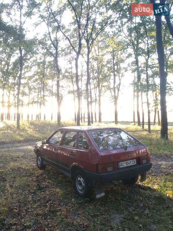 Хэтчбек ВАЗ / Lada 2109 2007 в Луцке
