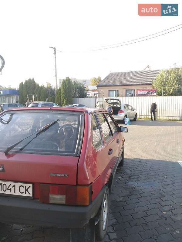 Хэтчбек ВАЗ / Lada 2109 2007 в Луцке