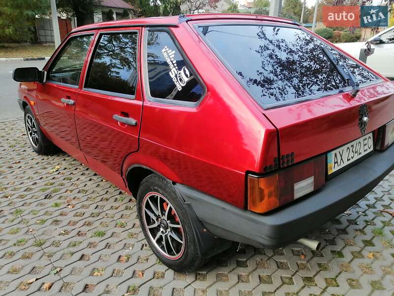 Хэтчбек ВАЗ / Lada 2109 1995 в Харькове