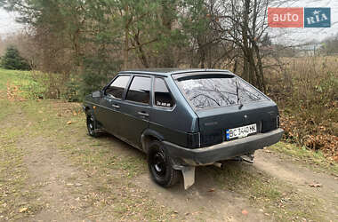 Хэтчбек ВАЗ 2109 2004 в 