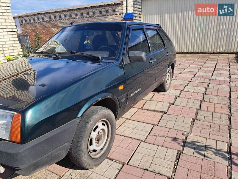 Хетчбек ВАЗ / Lada 2109 2001 в Дніпрі