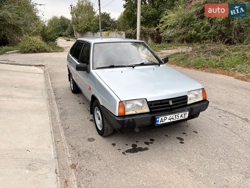 Хэтчбек ВАЗ / Lada 2109 2002 в Запорожье