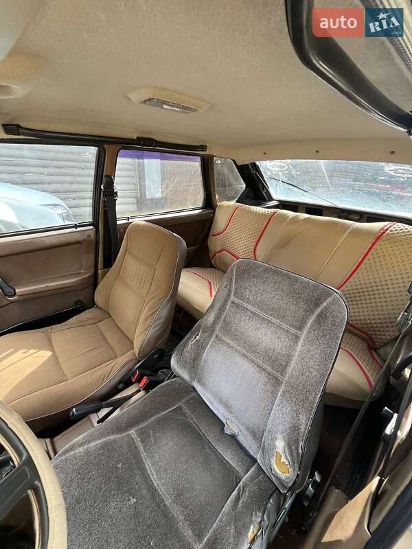 Хэтчбек ВАЗ / Lada 2109 1985 в Черновцах