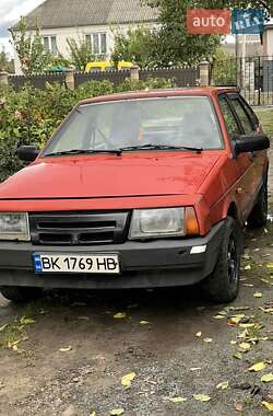 Хэтчбек ВАЗ 2109 1990 в Дубно