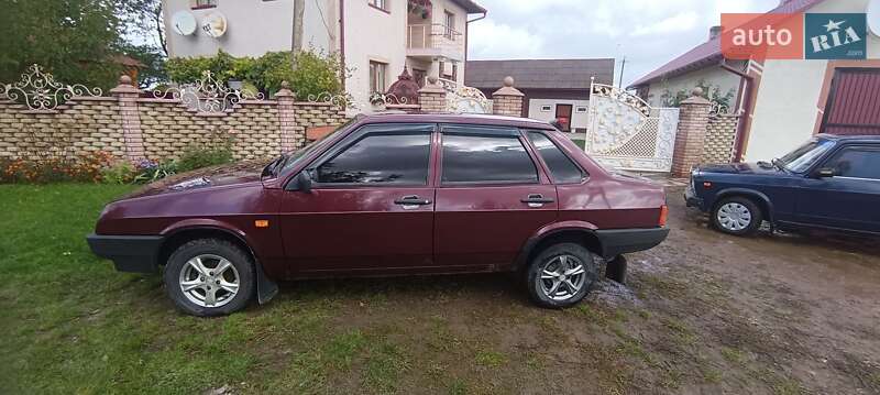 Хэтчбек ВАЗ / Lada 2109 2008 в Черновцах