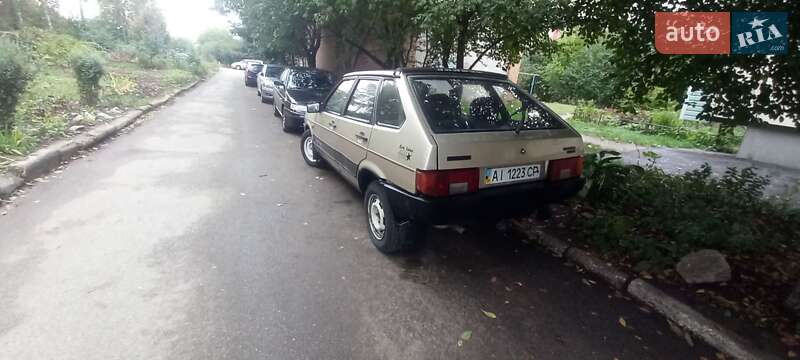 Хэтчбек ВАЗ / Lada 2109 1998 в Киеве