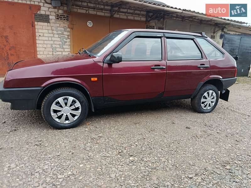 Хэтчбек ВАЗ / Lada 2109 2006 в Кривом Роге