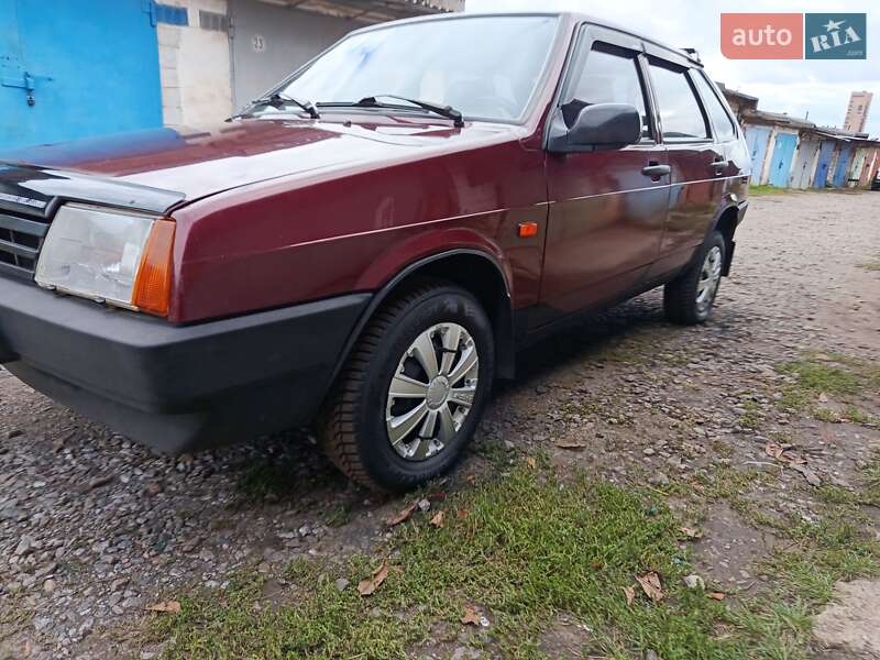 Хэтчбек ВАЗ / Lada 2109 2006 в Кривом Роге