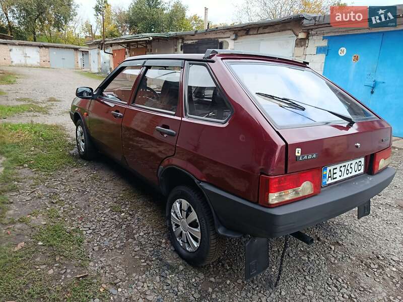 Хэтчбек ВАЗ / Lada 2109 2006 в Кривом Роге