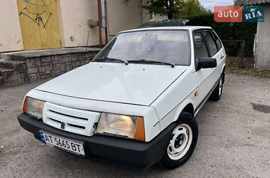 Хетчбек ВАЗ 2109 1992 в  фото 8 Хетчбек ВАЗ 2109 1992 в