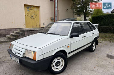 Хетчбек ВАЗ 2109 1992 в  фото 9 Хетчбек ВАЗ 2109 1992 в