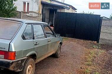 Хетчбек ВАЗ 2109 1993 в Краснограді