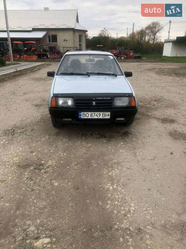 Хэтчбек ВАЗ 2109 2006 в  фото Хэтчбек ВАЗ 2109 2006 в