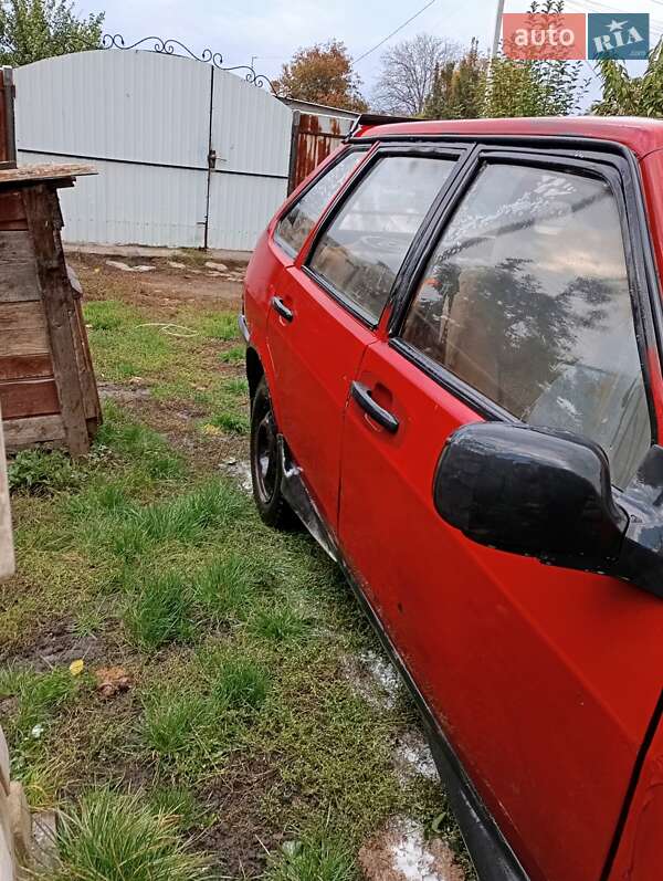 Хэтчбек ВАЗ / Lada 2109 1992 в Помошной