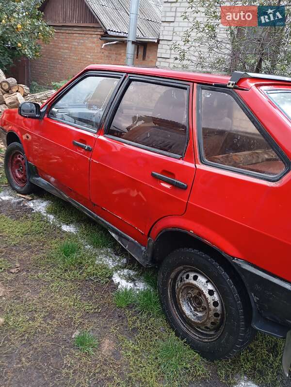 Хэтчбек ВАЗ / Lada 2109 1992 в Помошной