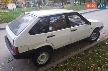 Хэтчбек ВАЗ 2109 1998 в 