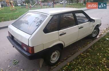 Хэтчбек ВАЗ 2109 1998 в 
