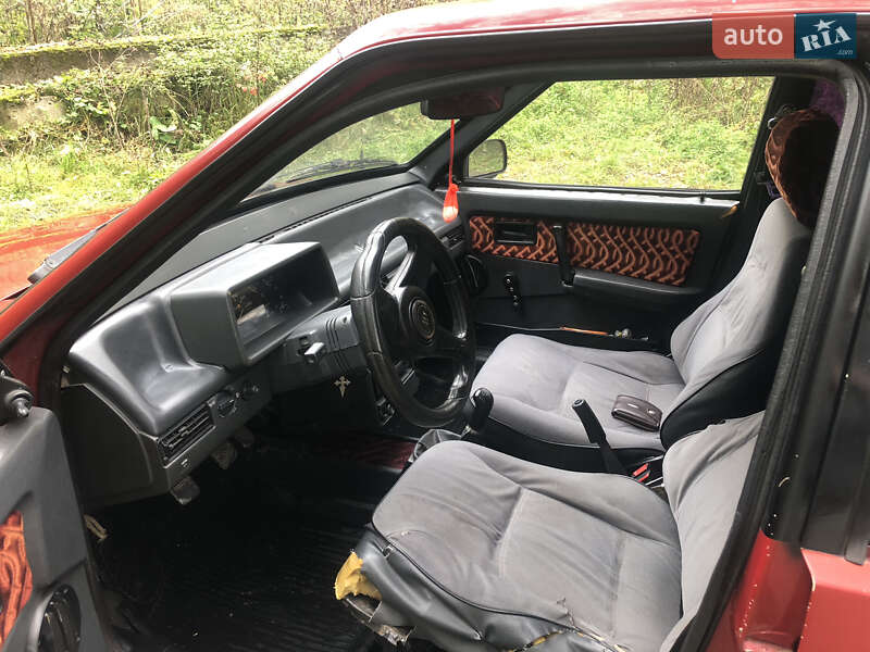 Хэтчбек ВАЗ / Lada 2109 1993 в Тернополе фото 5 Хэтчбек ВАЗ / Lada 2109 1993 в Тернополе