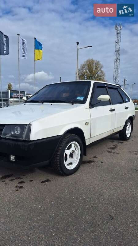 Хетчбек ВАЗ / Lada 2109 1992 в Кременчуці фото 19 Хетчбек ВАЗ / Lada 2109 1992 в Кременчуці