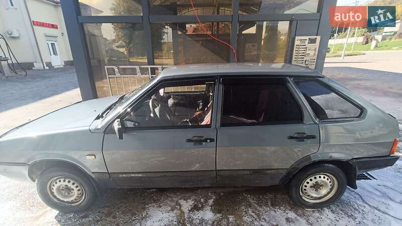 Хэтчбек ВАЗ / Lada 2109 2011 в Николаеве