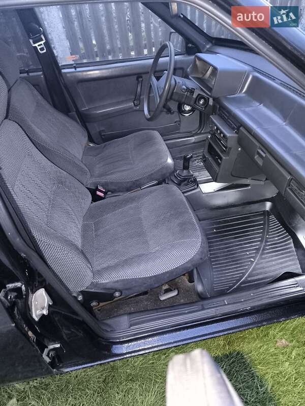Хэтчбек ВАЗ / Lada 2109 1995 в Кременчуге фото 10 Хэтчбек ВАЗ / Lada 2109 1995 в Кременчуге