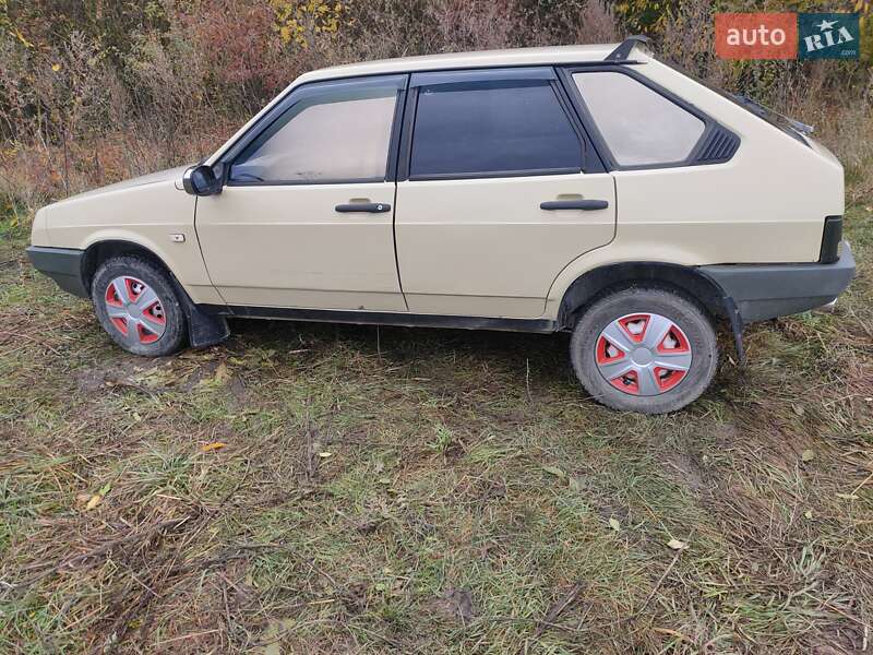 Хэтчбек ВАЗ / Lada 2109 1990 в Скалате
