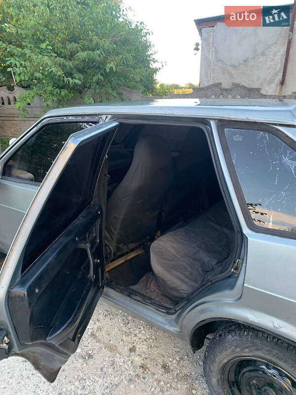 Хэтчбек ВАЗ / Lada 2109 1991 в Ивано-Франковске фото 7 Хэтчбек ВАЗ / Lada 2109 1991 в Ивано-Франковске