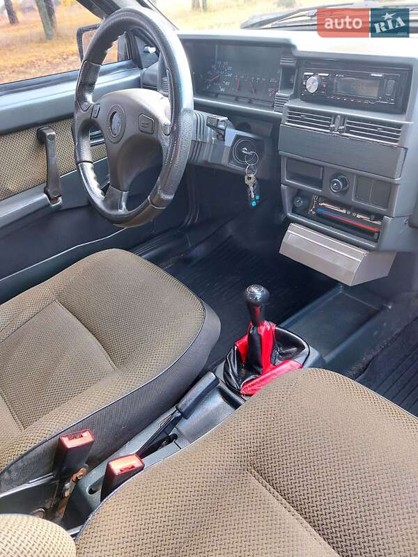 Хэтчбек ВАЗ / Lada 2109 2006 в Тростянце фото 39 Хэтчбек ВАЗ / Lada 2109 2006 в Тростянце