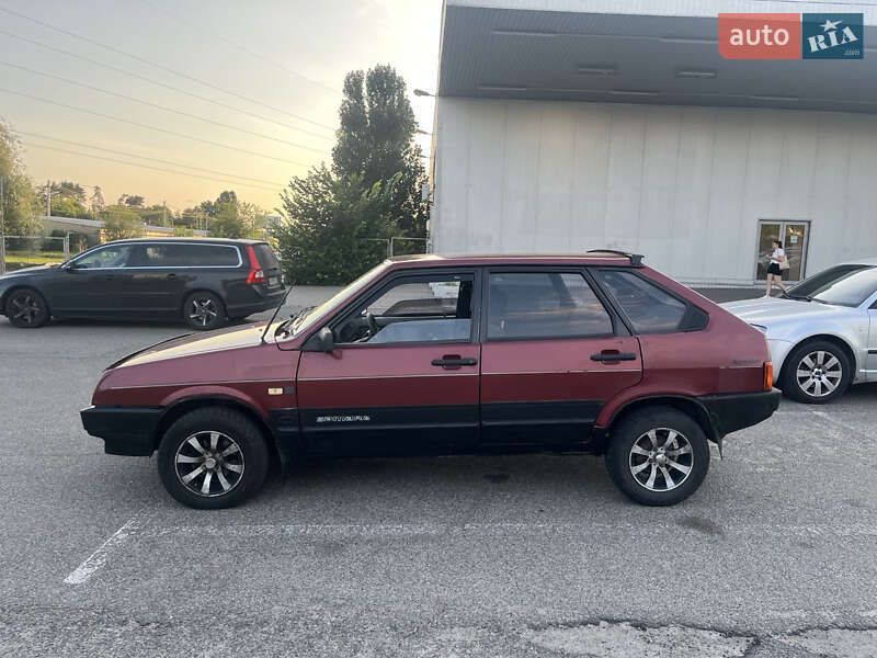 Хетчбек ВАЗ / Lada 2109 1991 в Києві фото 5 Хетчбек ВАЗ / Lada 2109 1991 в Києві