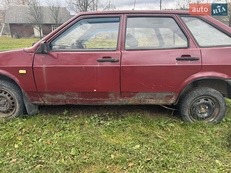 Хэтчбек ВАЗ / Lada 2109 1992 в Коломые