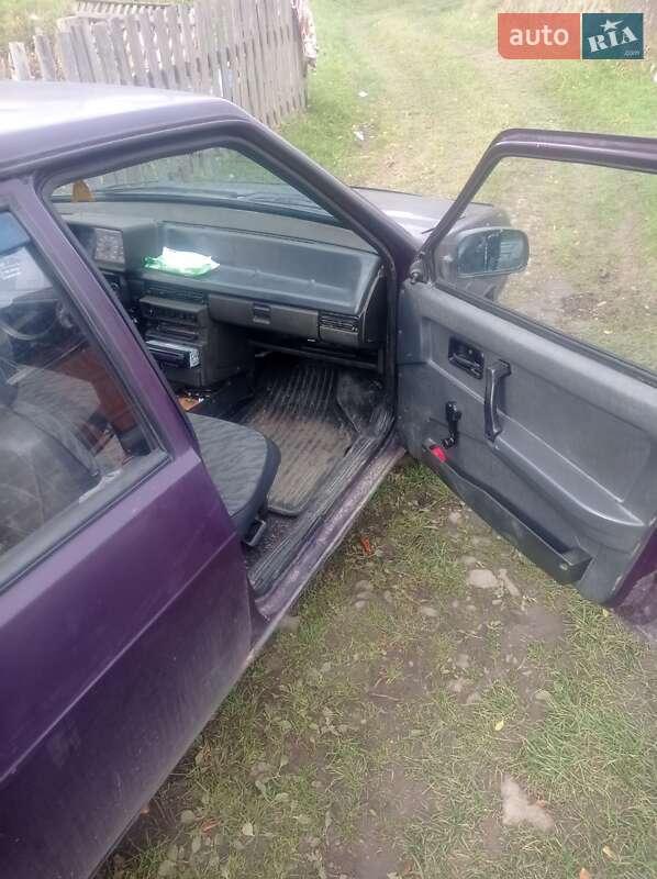 Хетчбек ВАЗ / Lada 2109 1999 в Сколе фото 4 Хетчбек ВАЗ / Lada 2109 1999 в Сколе