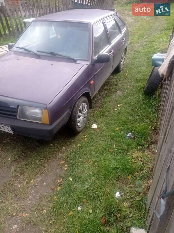 Хетчбек ВАЗ / Lada 2109 1999 в Сколе фото 6 Хетчбек ВАЗ / Lada 2109 1999 в Сколе