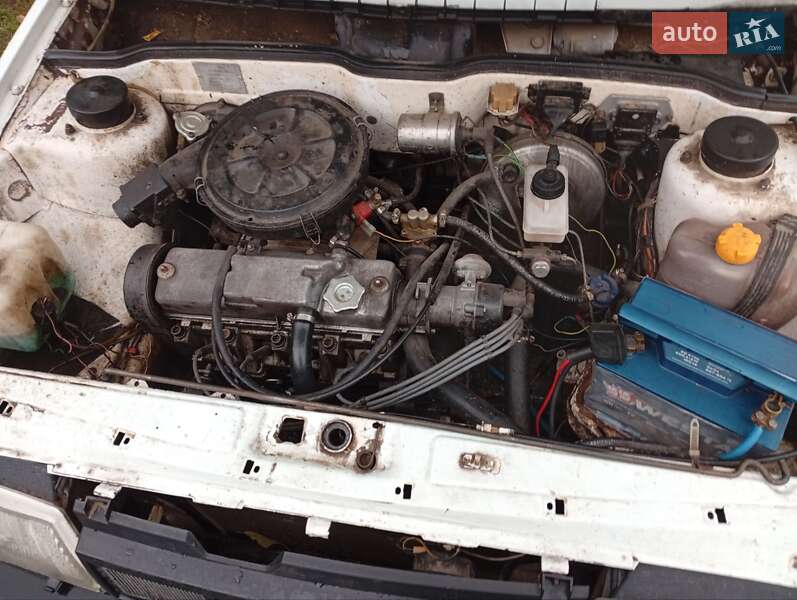 Хэтчбек ВАЗ / Lada 2109 1989 в Нежине фото 9 Хэтчбек ВАЗ / Lada 2109 1989 в Нежине