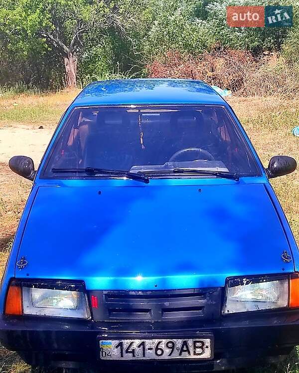 Хэтчбек ВАЗ / Lada 2109 2000 в Бобринце