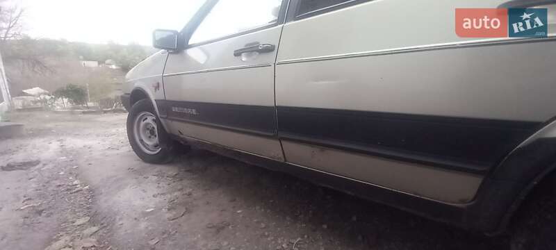 Хэтчбек ВАЗ / Lada 2109 1998 в Киеве фото 8 Хэтчбек ВАЗ / Lada 2109 1998 в Киеве