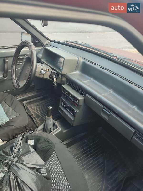 Хэтчбек ВАЗ / Lada 2109 1995 в Переяславе фото 2 Хэтчбек ВАЗ / Lada 2109 1995 в Переяславе