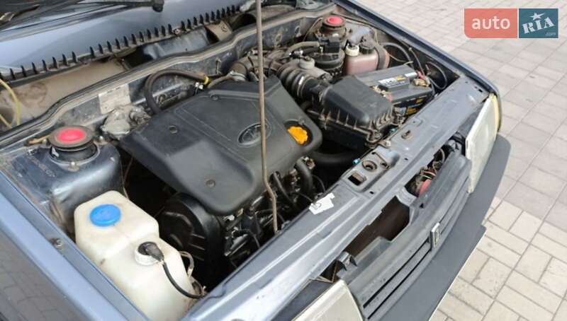 Хэтчбек ВАЗ / Lada 2109 2007 в Кривом Роге фото 13 Хэтчбек ВАЗ / Lada 2109 2007 в Кривом Роге